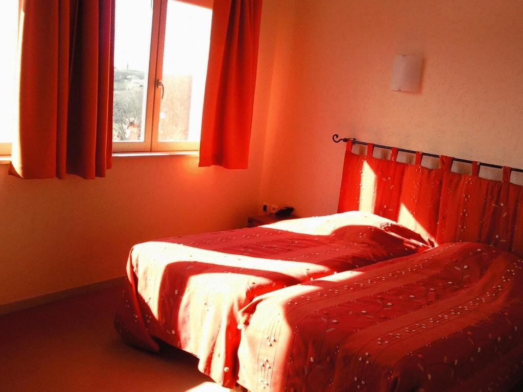 Logis L'Auberge Du Quercy Blanc Molières Eksteriør bilde